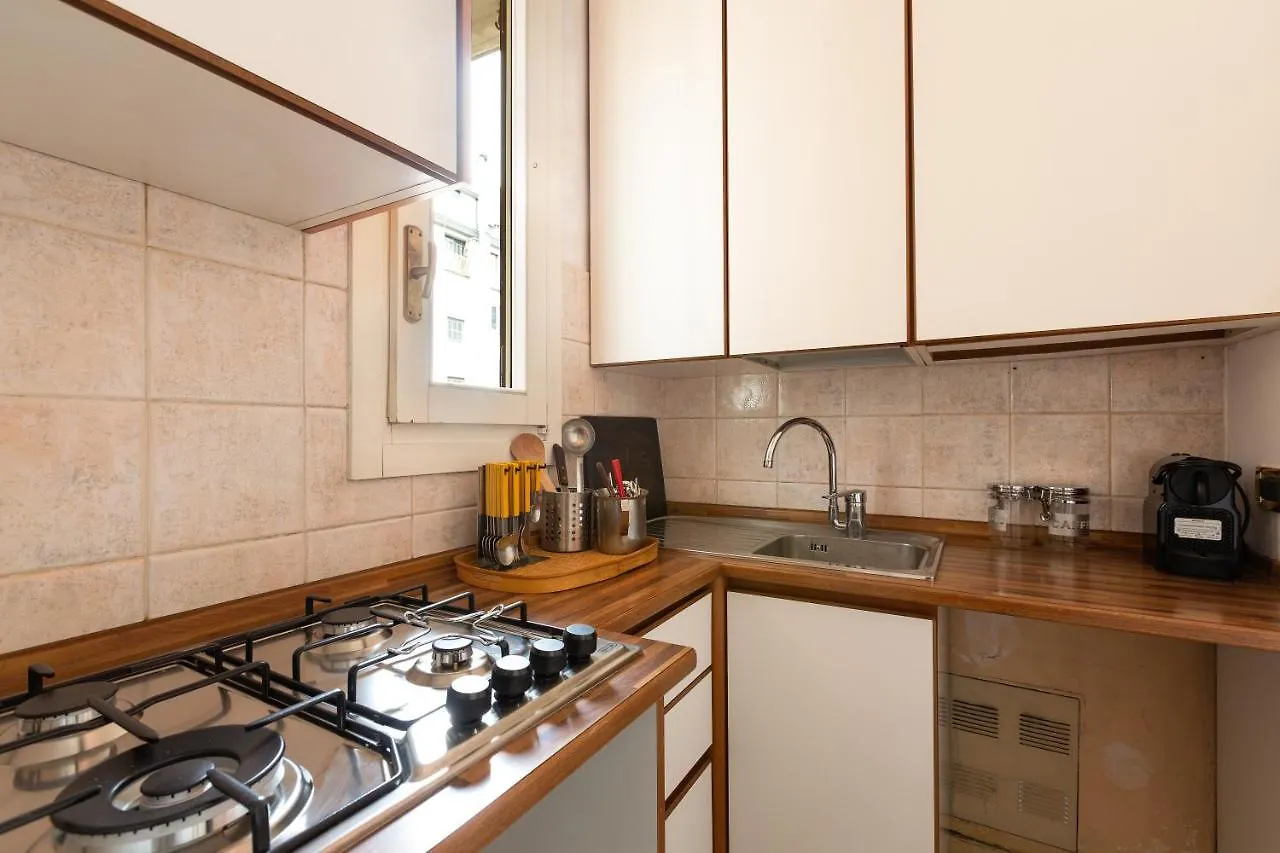 Cozy Apt With Balcony - Porta Romana District Mediolan