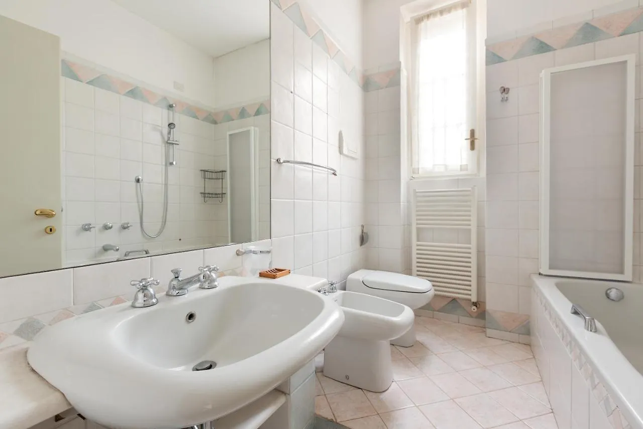 Cozy Apt With Balcony - Porta Romana District Mediolan